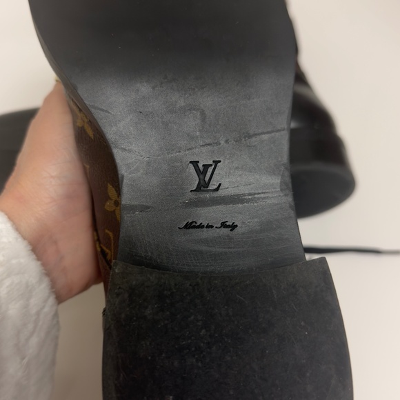 LOUIS VUITTON Woman Calfskin Monogram Wonderland Flat Ranger Boots Black. - Picture 10 of 16